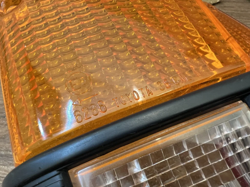 Hilux pickup Rn30 Rn40 Ln40 Rn36 Ln46 taillight lenses NOS OEM pair (6)