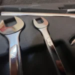 OEM universal car spare tool kit with box (4)