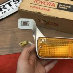TOYOTA CORONA RT130 TT132 1978 - 1980 Front bumper indicator right side (4)
