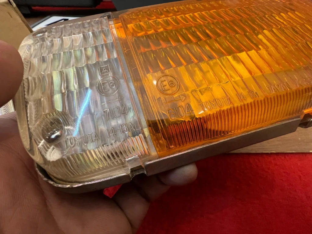 Toyota Carina 1971 1972 1973 front bumper indicators (7)