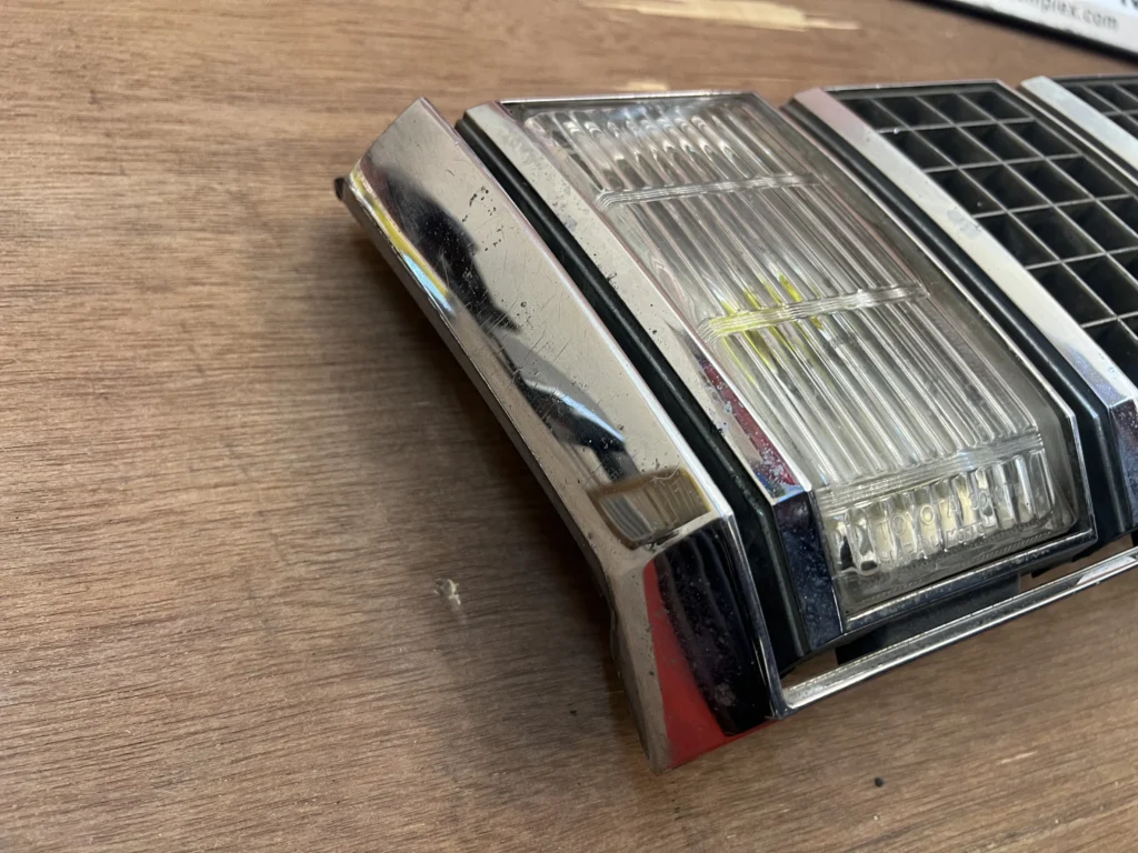 Toyota crown ms125 ms120 front grille (6)