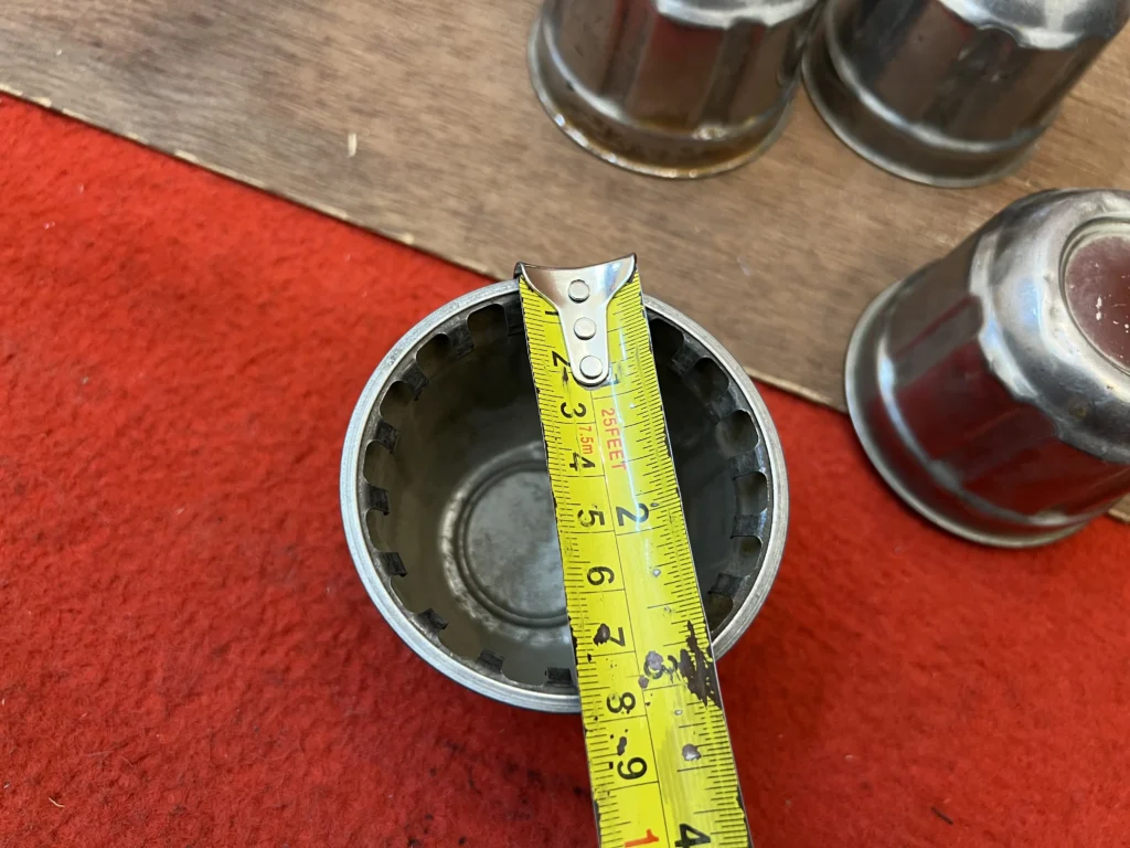 Corolla 1976 - 1983 ke30 ke70 wheel center caps set of 4 (1)