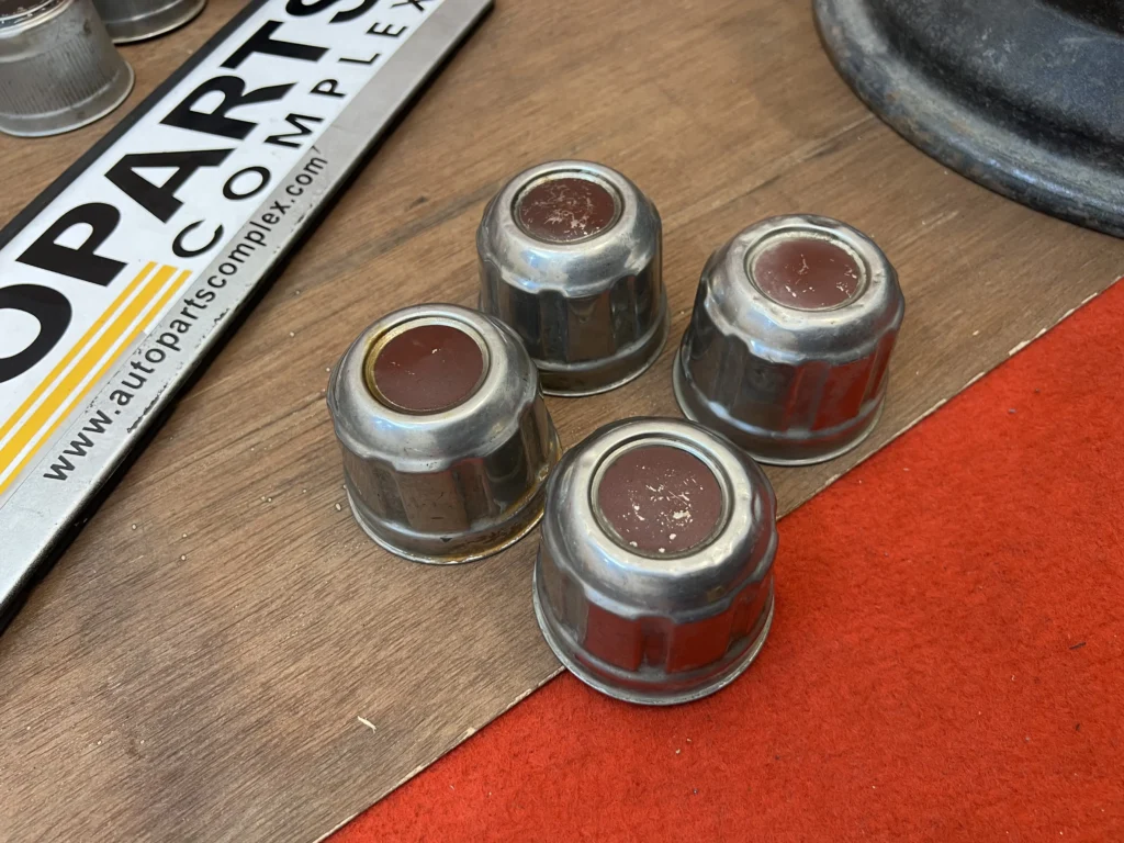 Corolla 1976 - 1983 ke30 ke70 wheel center caps set of 4 (3)