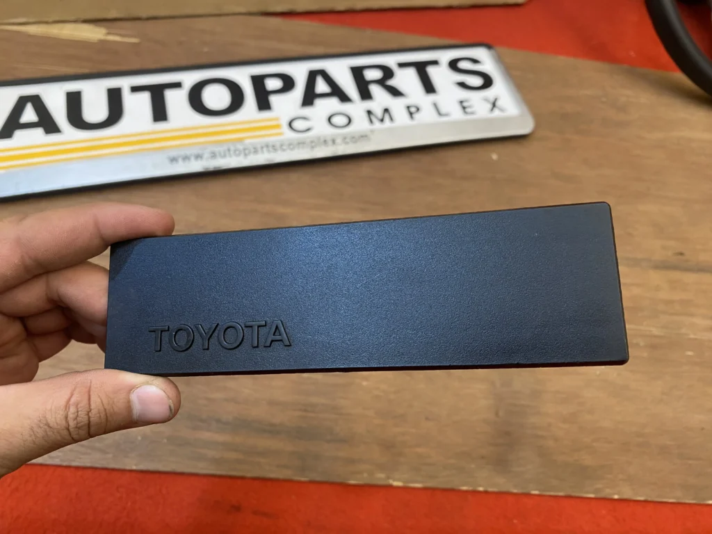 Corolla 1982 1983 Ke70 Te72 radio delete cover (3)