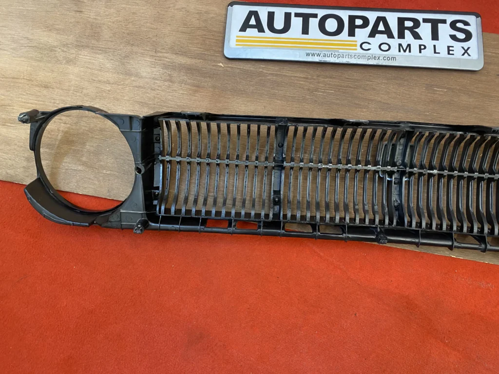 Corolla Ke30 ke55 ke50 front radiator grille 1977 1978 1979 (1)