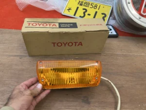 Corona 1970 1971 1972 Front bumper indicator left side (2)