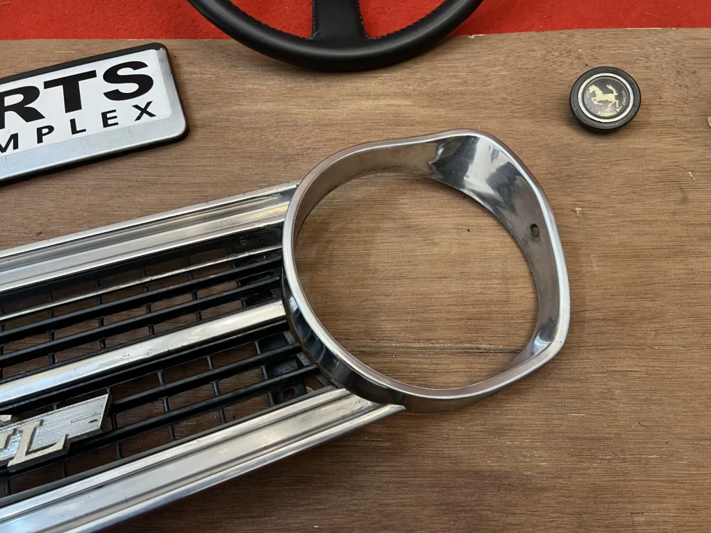 Datsun 1200 120y b110 GL grille with bezels set (7)