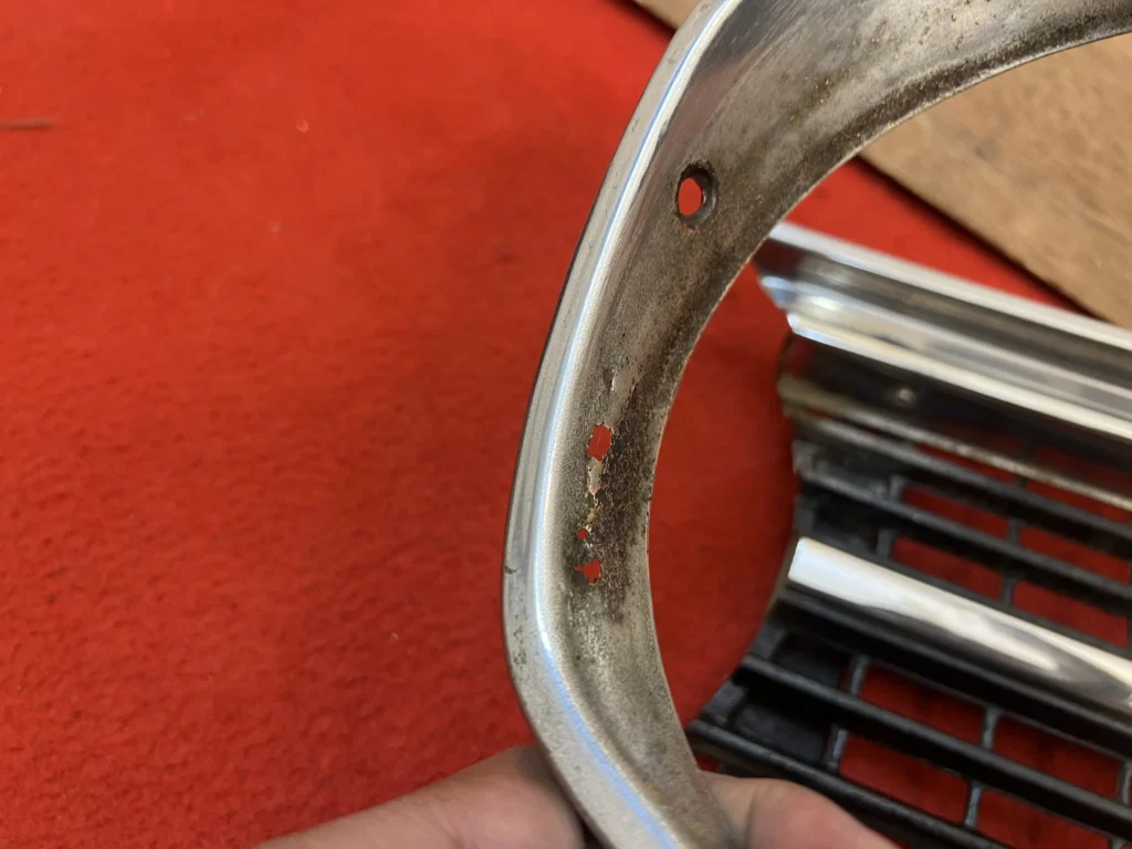 Datsun 1200 120y b110 GL grille with bezels set (8)