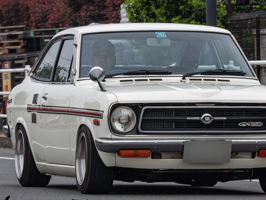 Datsun 1200 b110 120Y OEM front radiator grille