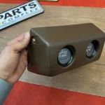 Hilux pickup 1979 - 1983 SR5 voltmeter (1)