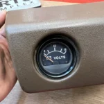 Hilux pickup 1979 - 1983 SR5 voltmeter (3)