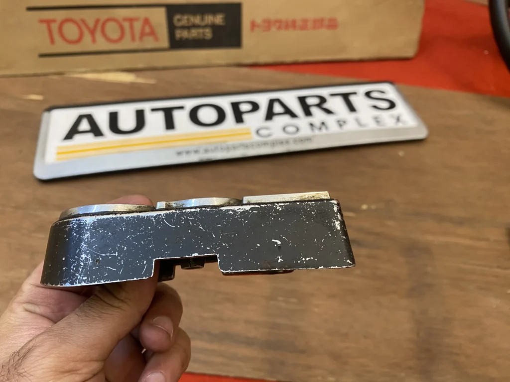 RARE JDM Toyota Corolla TE31 KE30 KE35 GSL Front Badge Emblem 1977 1978 1979 (4)