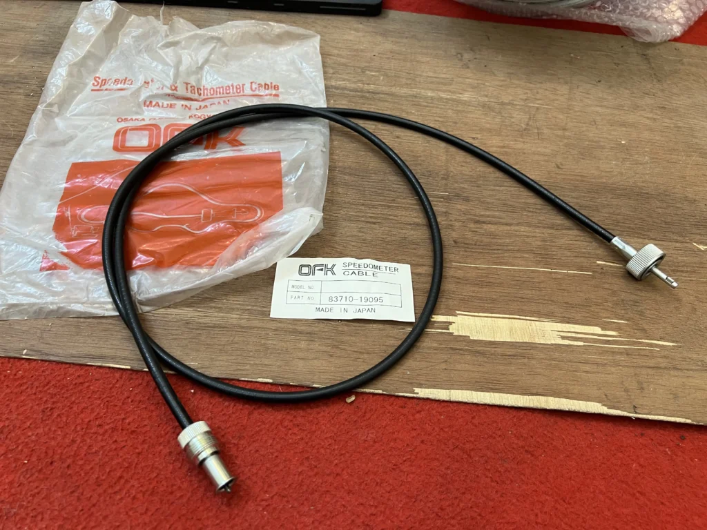 Toyota Corolla KE20 KE25 KE26 TE27 1970 - 74 Speedometer cable (3)