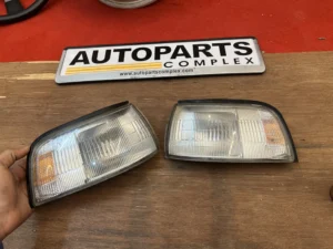 Toyota Cresta GX81 JZX81 1988 - 1992 Front Corner Lamps pair (2)
