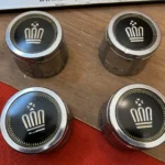 Toyota crown Ms123 Gs121 ms125 1983 - 1987 wheel center caps set (3)