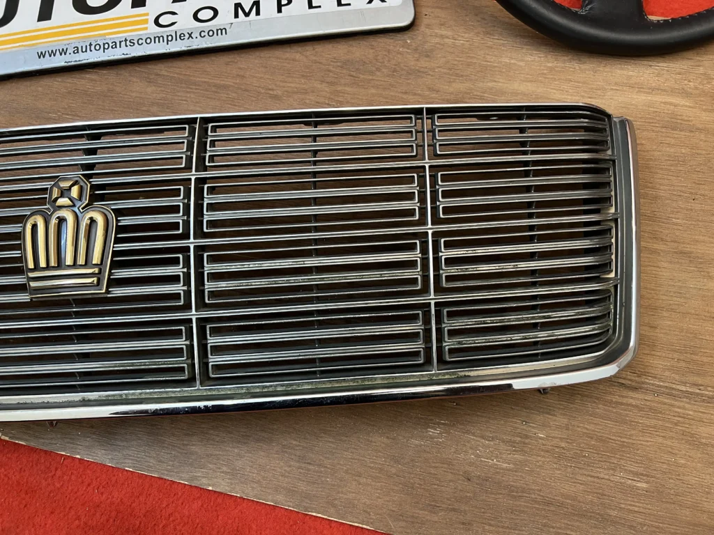Toyota crown jzs151 jzs155 1995 - 1997 front radiator grille (3)