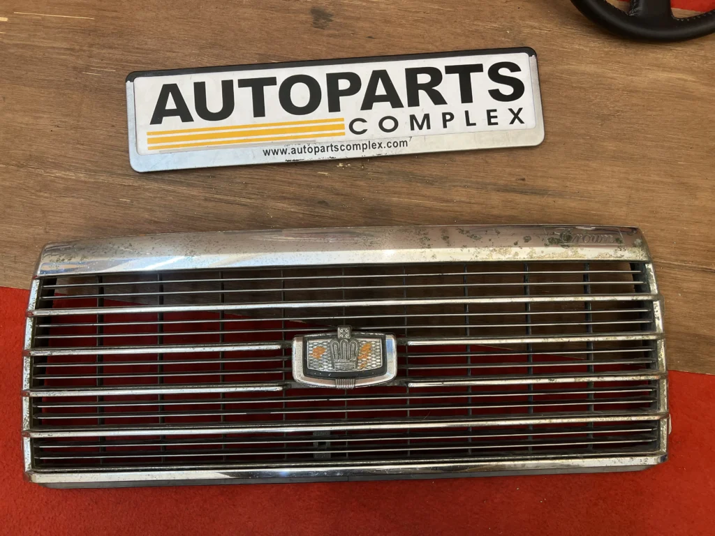 Toyota crown ms100 ms105 front radiator grille (2)