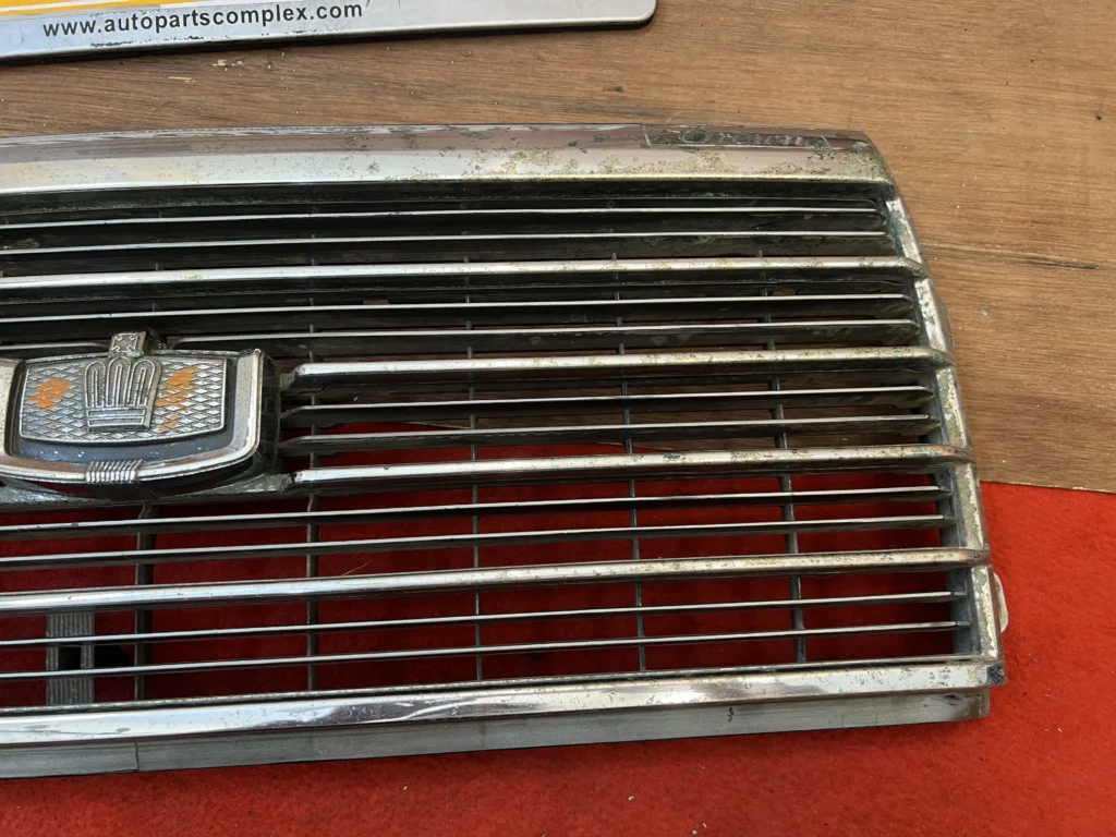 Toyota crown ms100 ms105 front radiator grille (3)