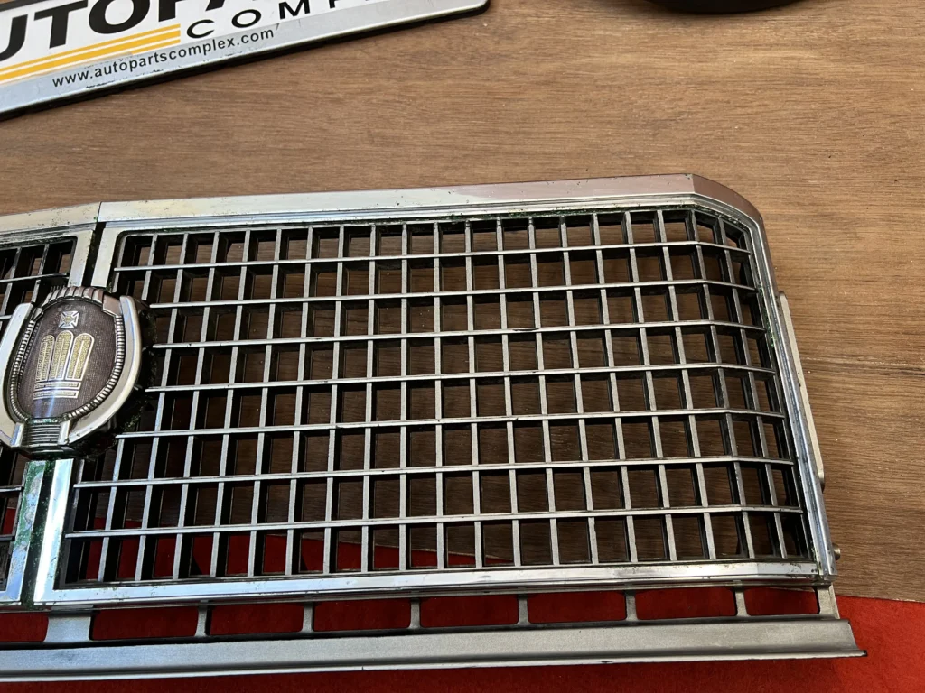 Toyota crown ms80 ms85 1976 1977 1978 1979 front radiator grille (3)