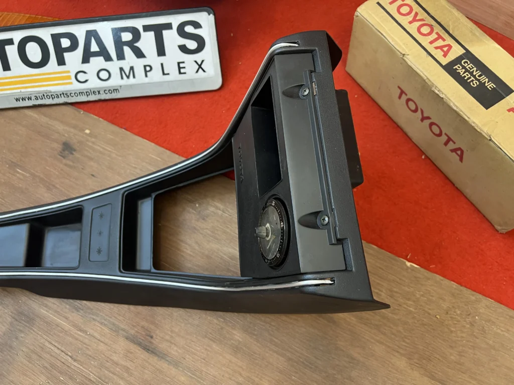 Corolla 1971 - 1974 ke25 Te27 long console (5)