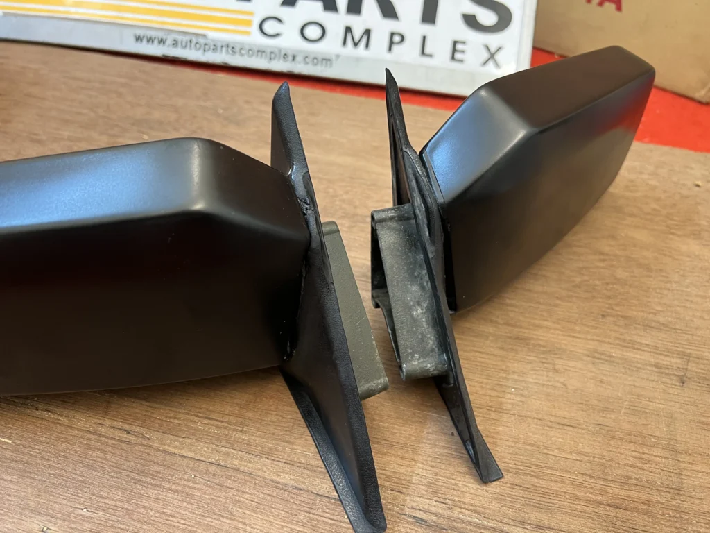 Corolla 1982 1983 sedanwagon door mirrors OEM pair (1)
