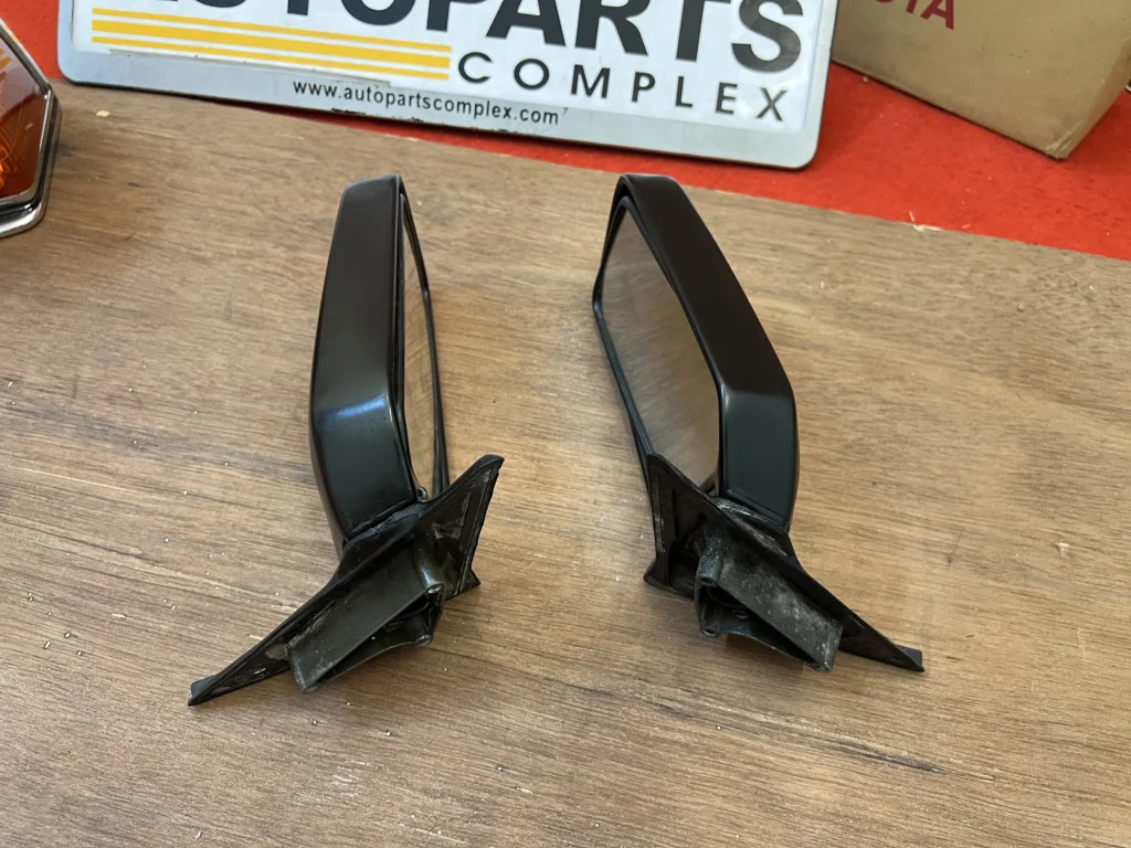Corolla 1982 1983 sedanwagon door mirrors OEM pair (8)