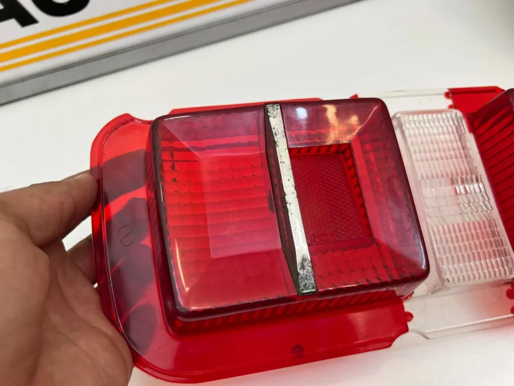 Corolla Sprinter Trueno TE27 KE25 tail light lenses NOS OEM pair (4)
