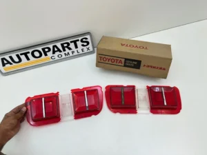 Corolla Sprinter Trueno TE27 KE25 tail light lenses NOS OEM pair (7)
