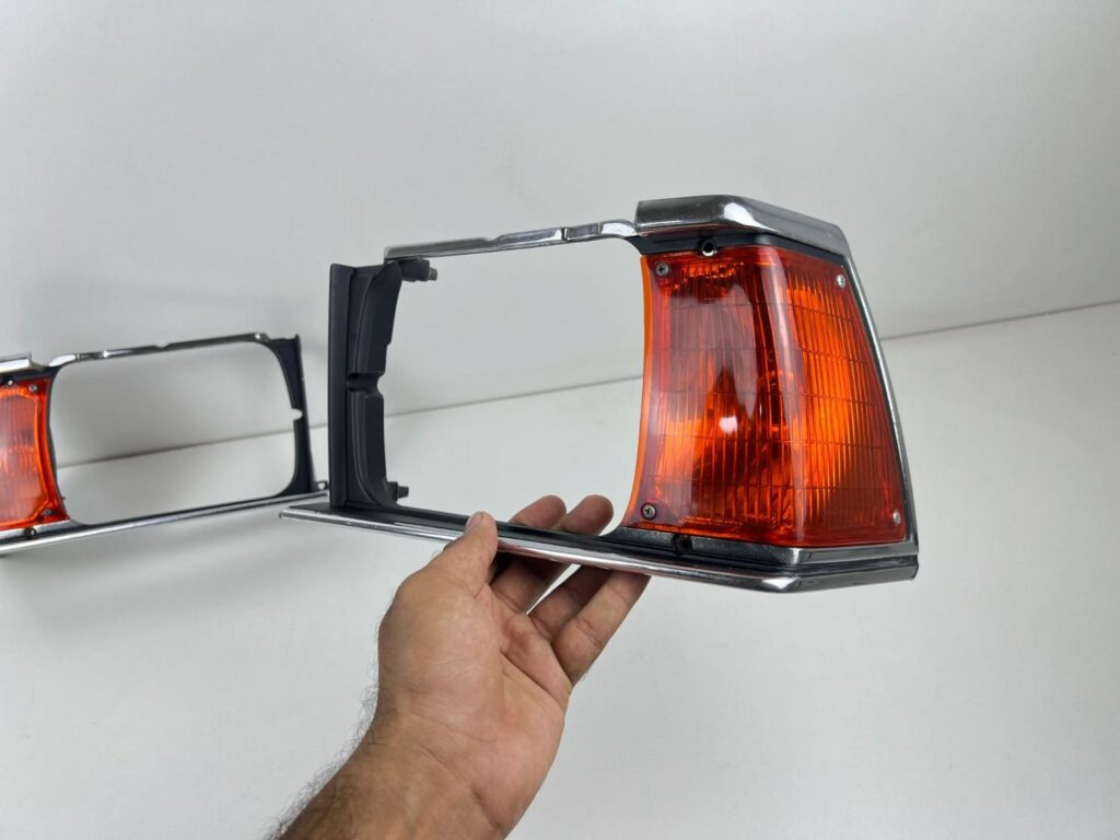 Corolla te72 1982 1983 USDM headlight bezels pair (3)