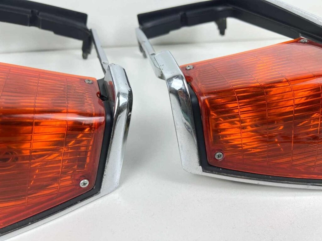 Corolla te72 1982 1983 USDM headlight bezels pair (8)
