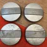 Nissan sunny B11 wheel center caps (3)