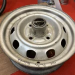 OEM Toyota center caps fits ke30 Ke70 Ke36 corolla and some other 70s (1)