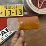 TOYOTA CORONA RT100 RT104 Front Turn Signal Light Lamp Lens left OEM NOS (2)