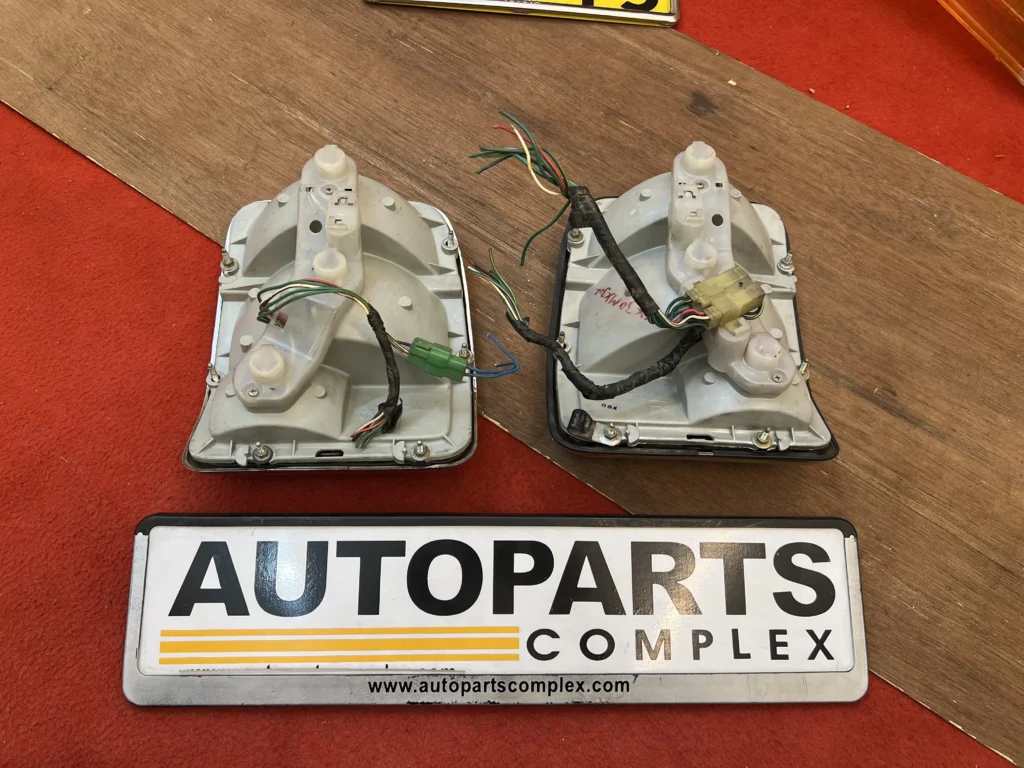 Toyota Cressida Rx30 Rx31 Rx40 Rx41 Mx30 Mx31 Mx40 Mx41 Mx32 OEM Taillights Pair (10)