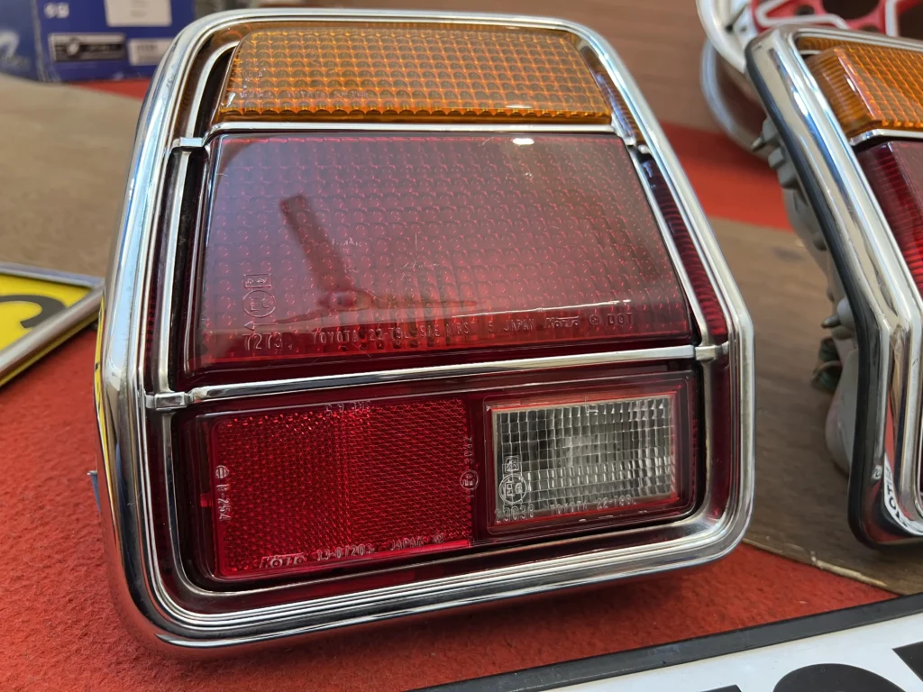 Toyota Cressida Rx30 Rx31 Rx40 Rx41 Mx30 Mx31 Mx40 Mx41 Mx32 OEM Taillights Pair (3)