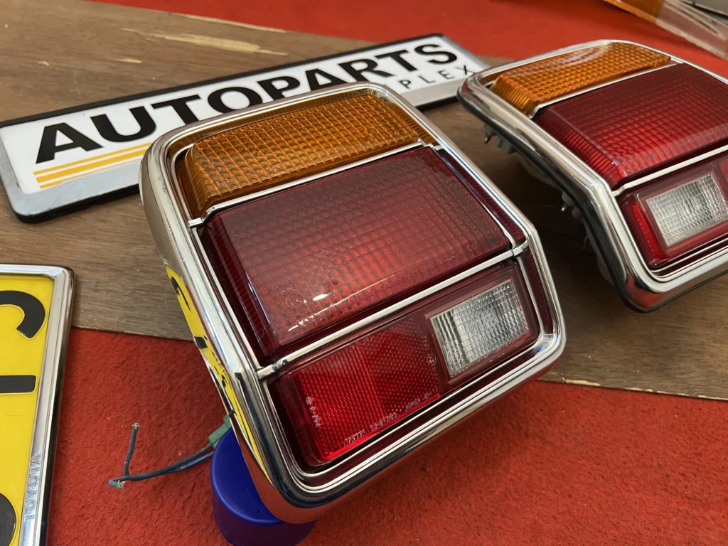 Toyota Cressida Rx30 Rx31 Rx40 Rx41 Mx30 Mx31 Mx40 Mx41 Mx32 OEM Taillights Pair (9)