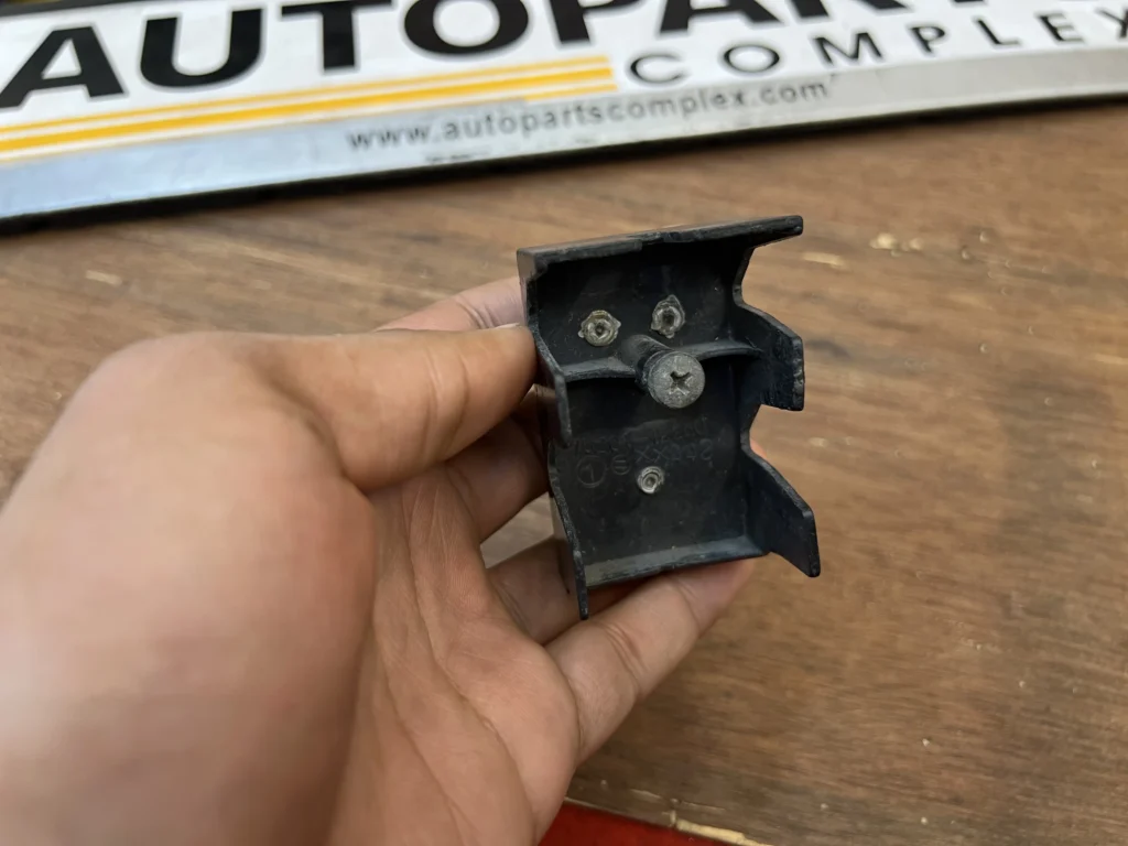 coupe front grille JDM C badge (7)