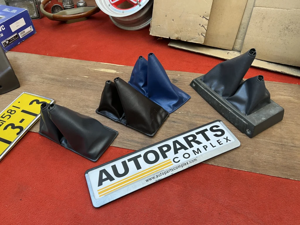 1st generation 4runner Hilux pickup 1984 - 1988 shifter leather boot (5)