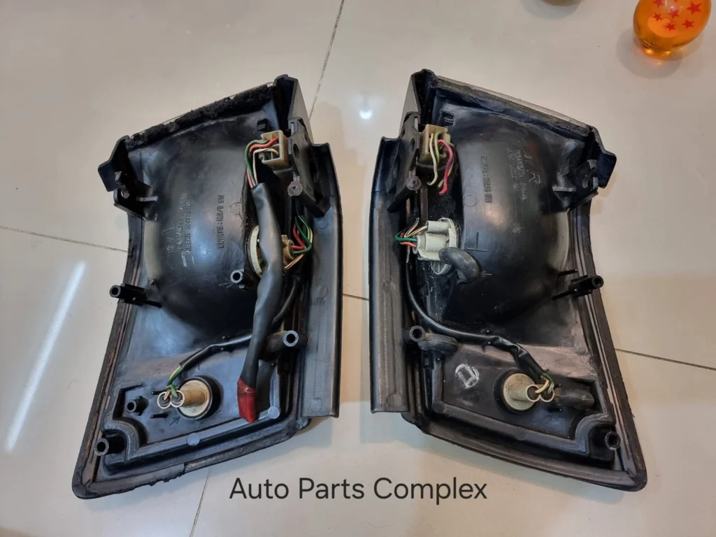 Ae86 parking lamps (4)
