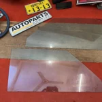 Corolla 1971 - 1974 2-door door window glasses pair (1)