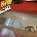 Corolla 1971 - 1974 2-door door window glasses pair (3)