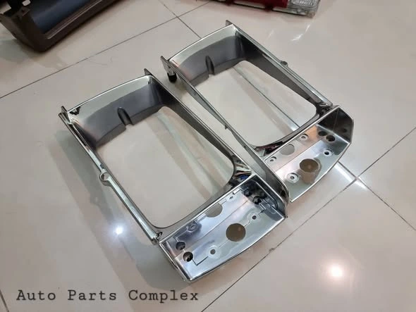 Corolla 1981 chrome headlight bezels 2
