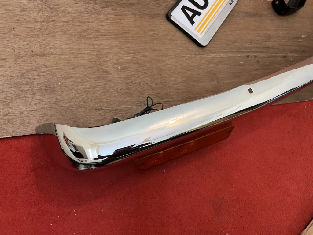 Datsun b210 120y JDM front bumper with brackets and indicators (10)