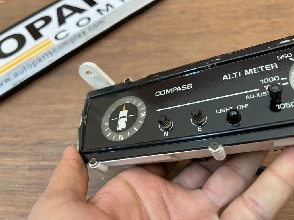 Genuine Toyota Land Cruiser 80 FZJ80 FJ80 Compass & Altimeter (1)
