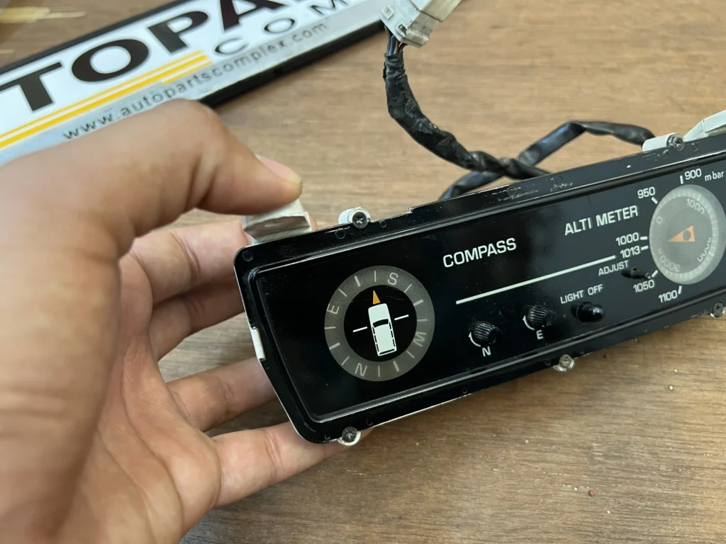 Genuine Toyota Land Cruiser 80 FZJ80 FJ80 Compass & Altimeter (3)