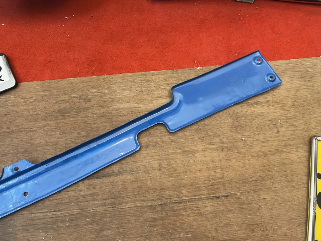 Hilux pickup 4wd 1980 - 1983 apron valance OEM (6)