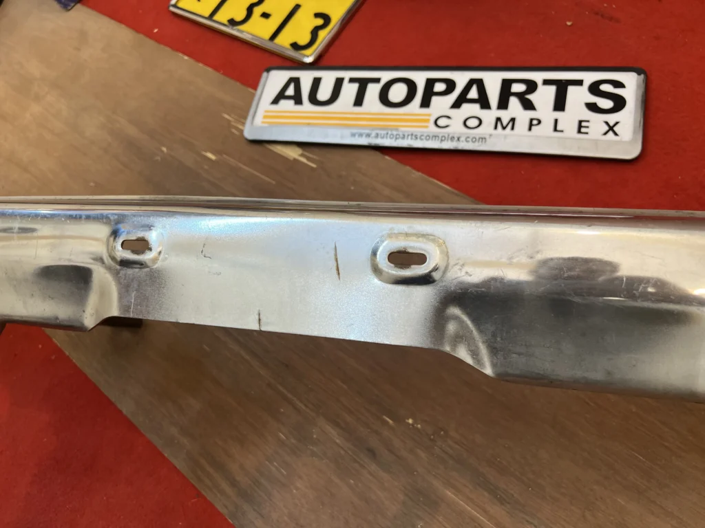Toyota Hilux pickup RN20 RN25 RN27 front bumper with brackets (4)