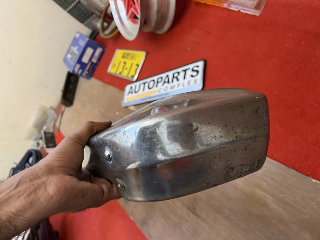 Toyota Hilux pickup RN20 RN25 RN27 front bumper with brackets (5)