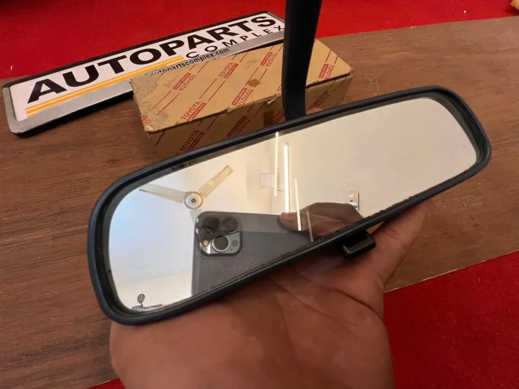 Corolla 1.8 te72 3tc Inner rear view mirror NOS OEM blue (1)