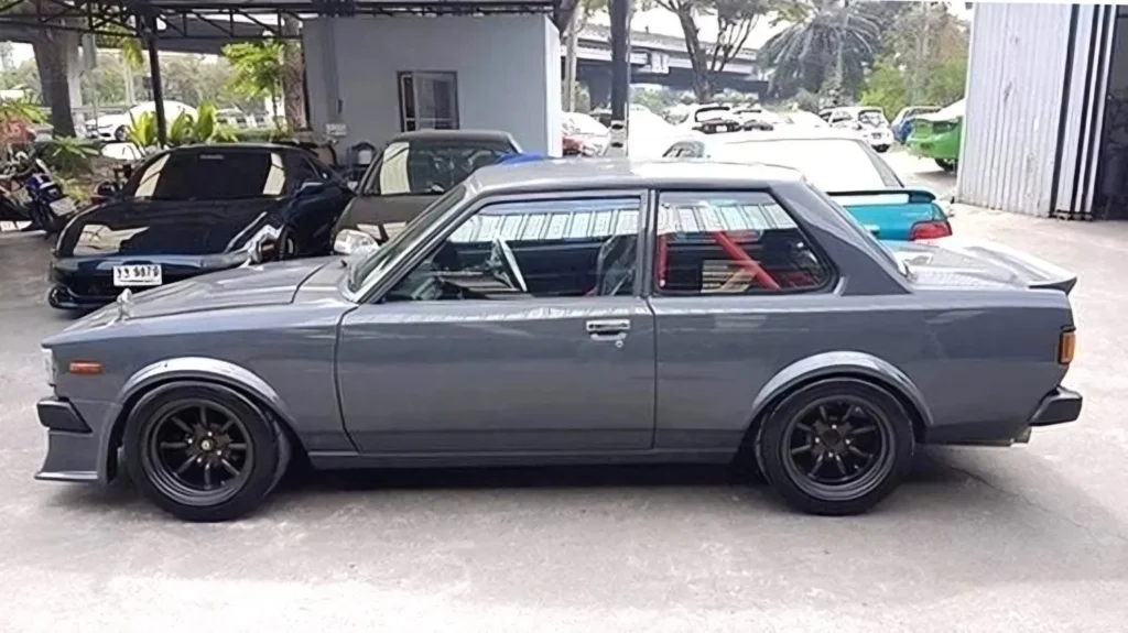 Corolla 1980-83 Te72 Ke70 black door handles pair (1)